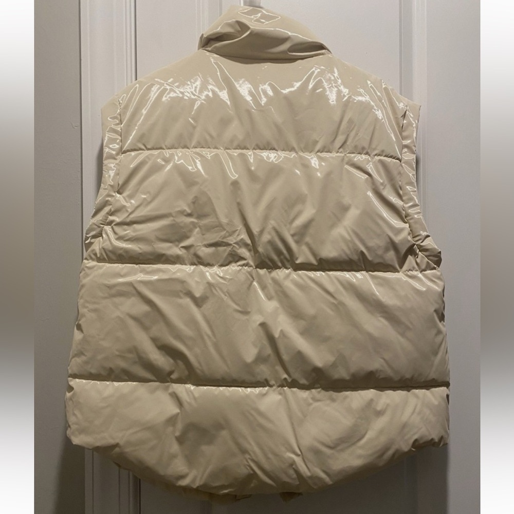 Aerie Offline Cream Puffer Vest NWT - Picture 2 of 5
